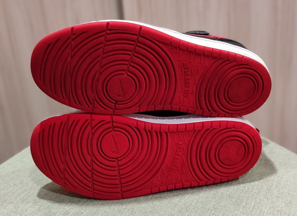 Сникърси Nike Court Borough Low 2
