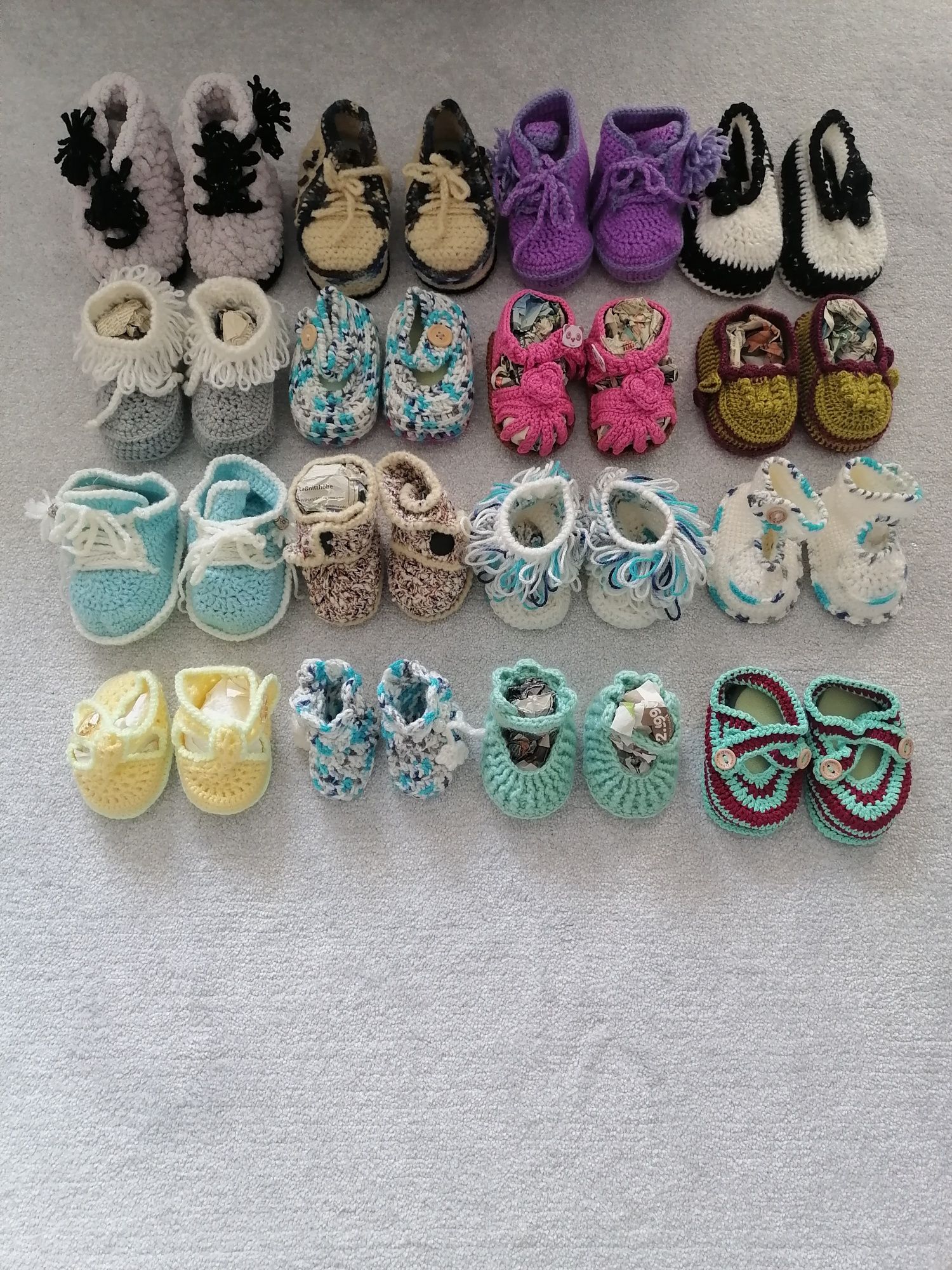 Botoșei croșetati pentru bebe hand made