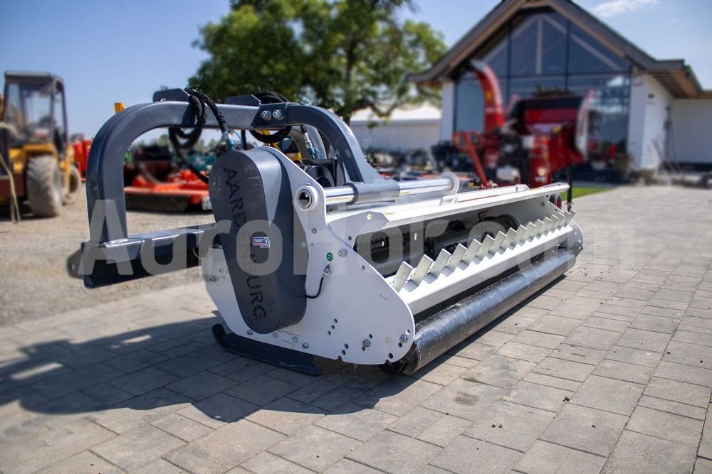 Tocator de resturi vegetale cu deplasare hidraulică 240 cm/ Super Plus