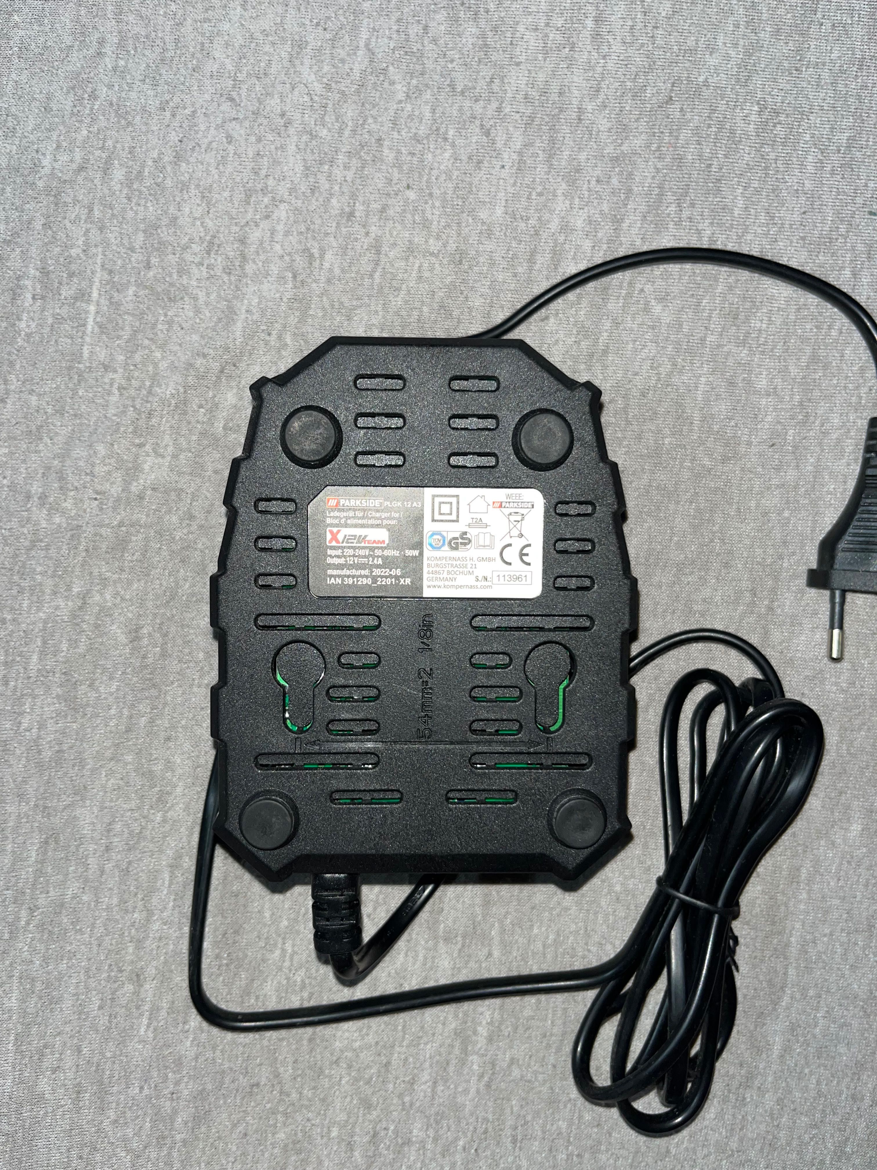 Зарядно устройство Parkside 12V PLGK 12 A3 EU