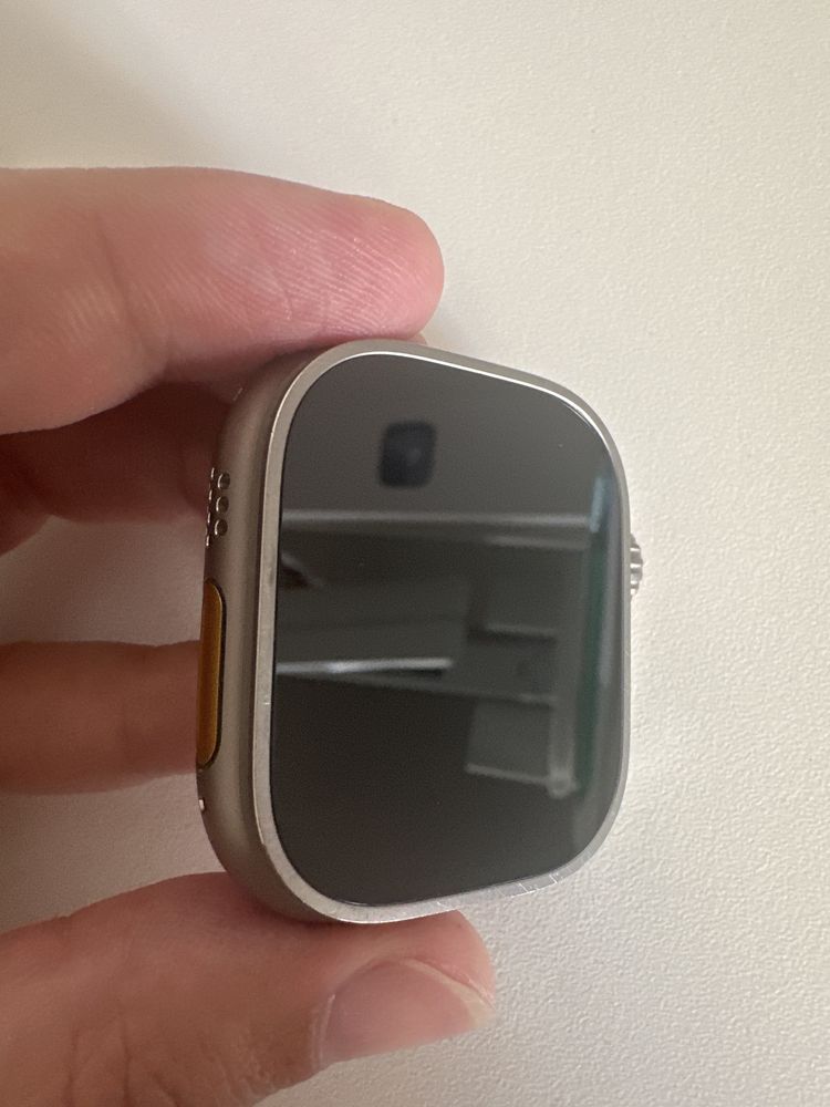 Apple Watch Ultra 49mm TITANIUM&CERAMIC CASE iCloud