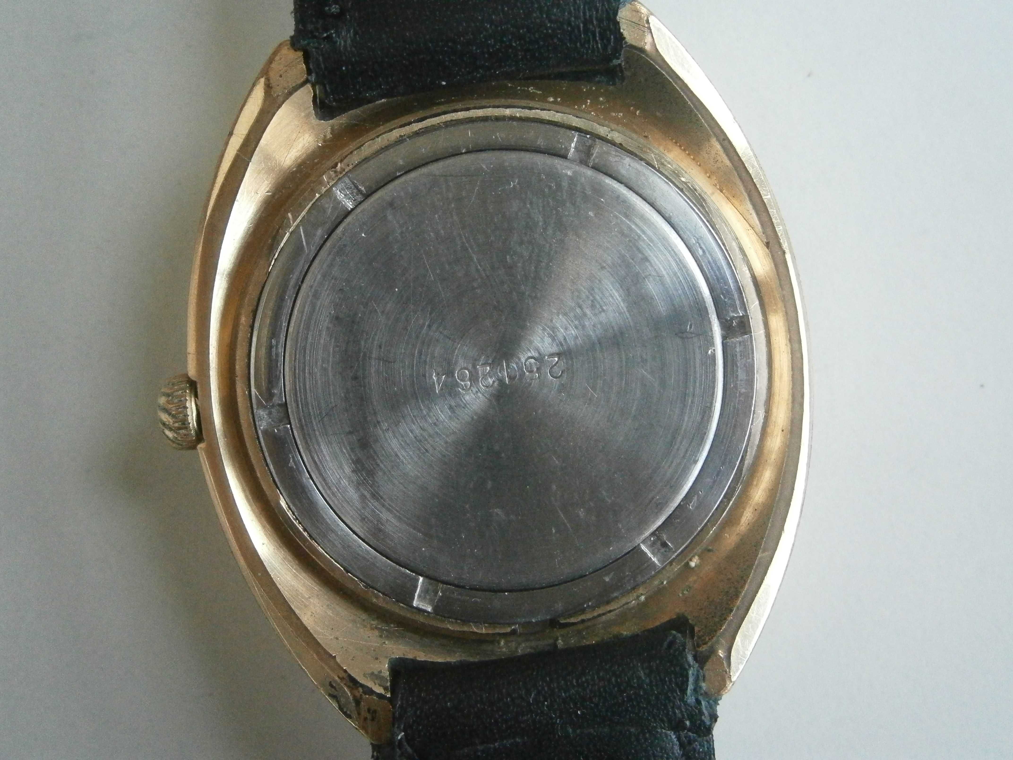 WOSTOK, 18 jewels, made in USSR, cal. 2214, case 38mm, черен ЦБ, TOP!