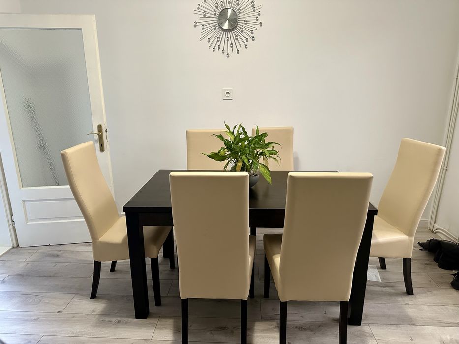 Masa bucatarie extensibila cu 6 scaune