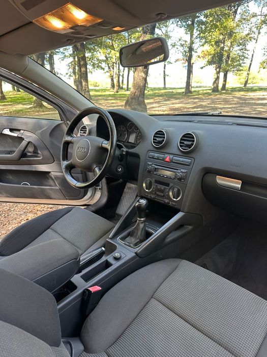 Vand audi a 3 in 2 usi