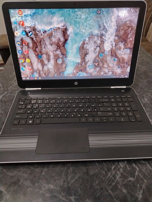 Ноутбук HP 15-au063d