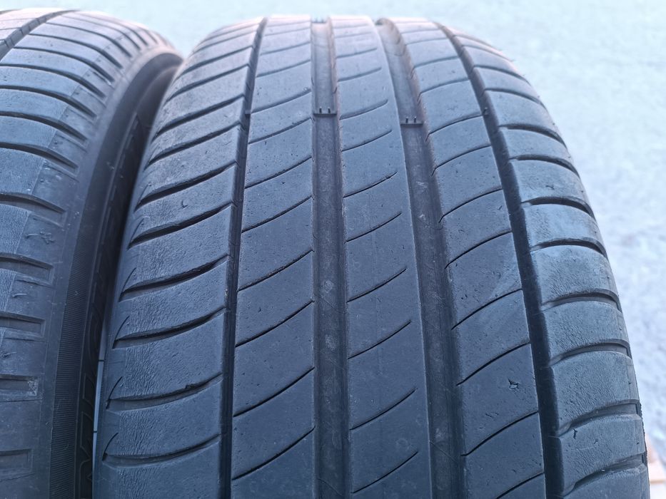 2бр. летни гуми 215/50/18 Michelin