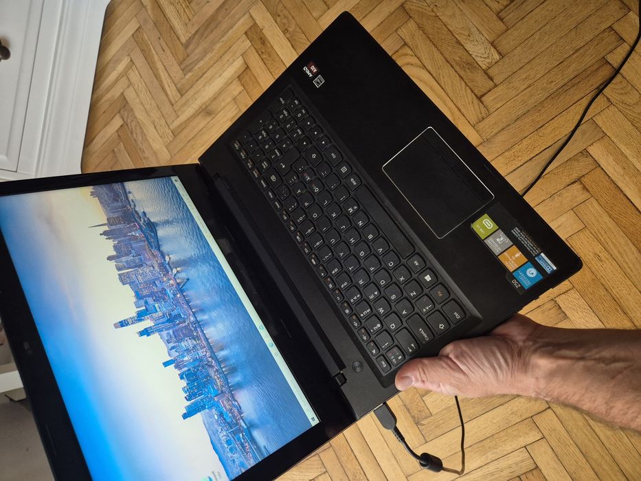Laptop Lenovo Z50 ssd
