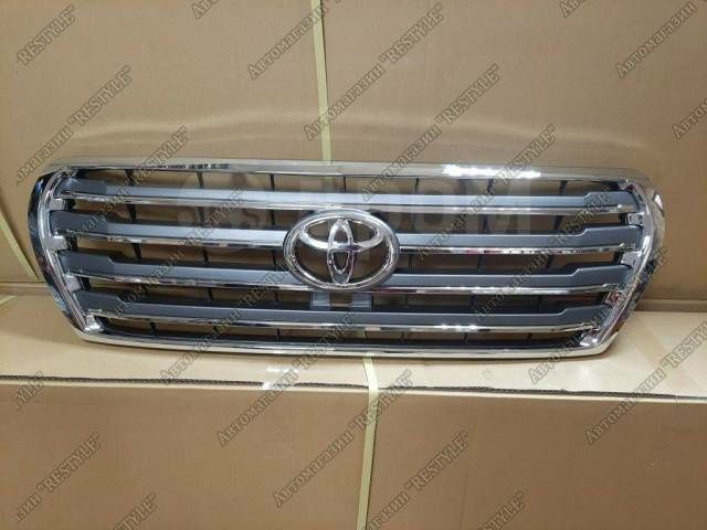 Решётка радиатора Ланд Крузер 200 б/у оригинал