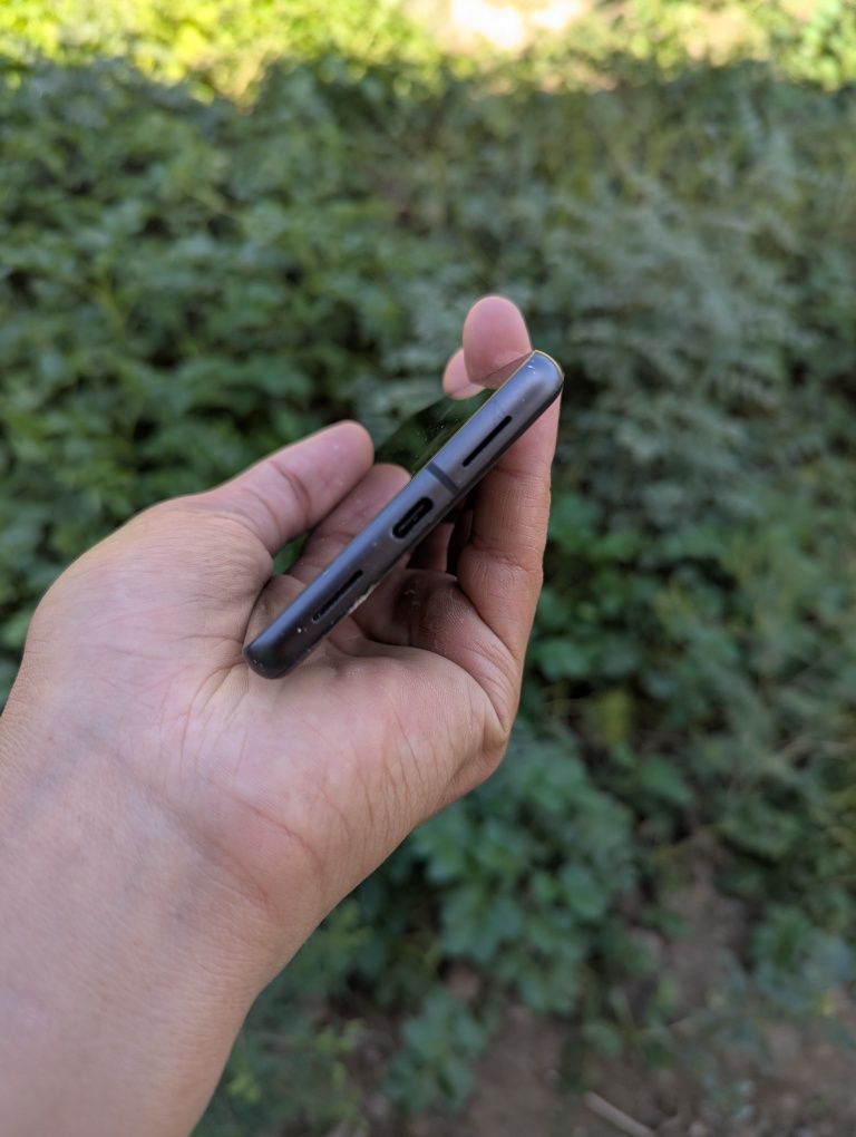 Google pixel 7 128гб в хорошем состоянии