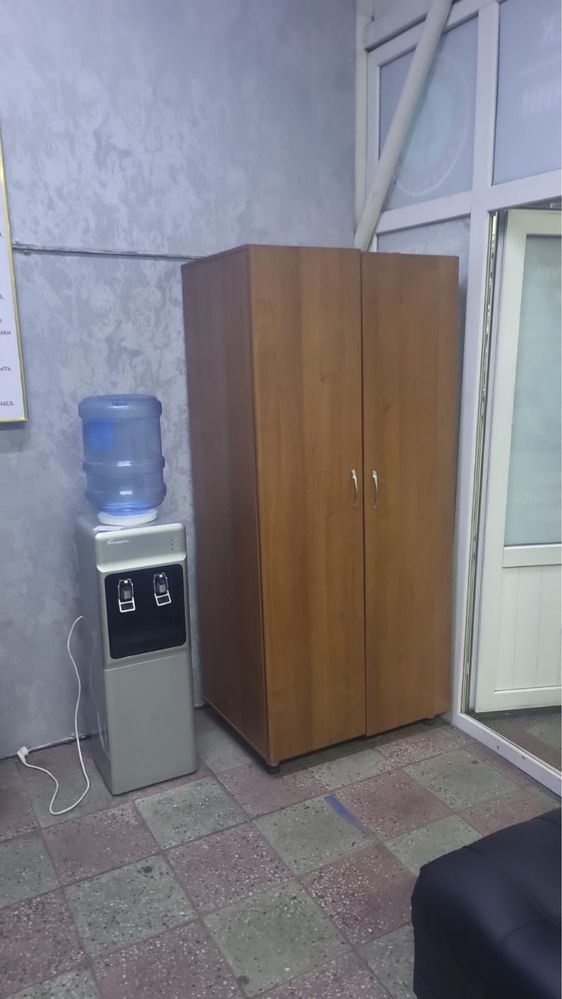 Продам офисную мебель