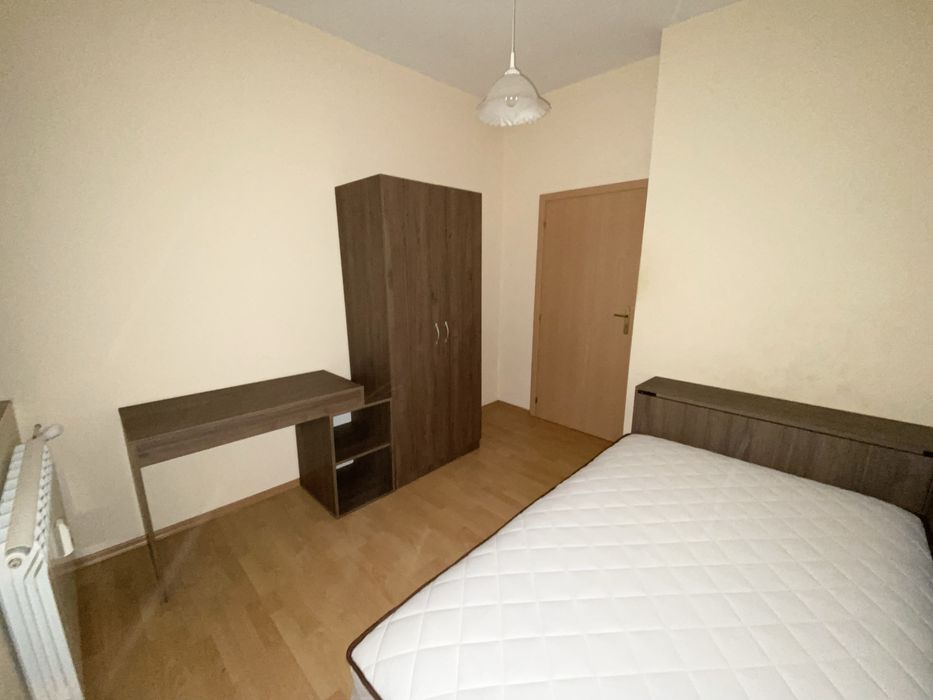 Тристаен Апартамент в центъра на Плевен