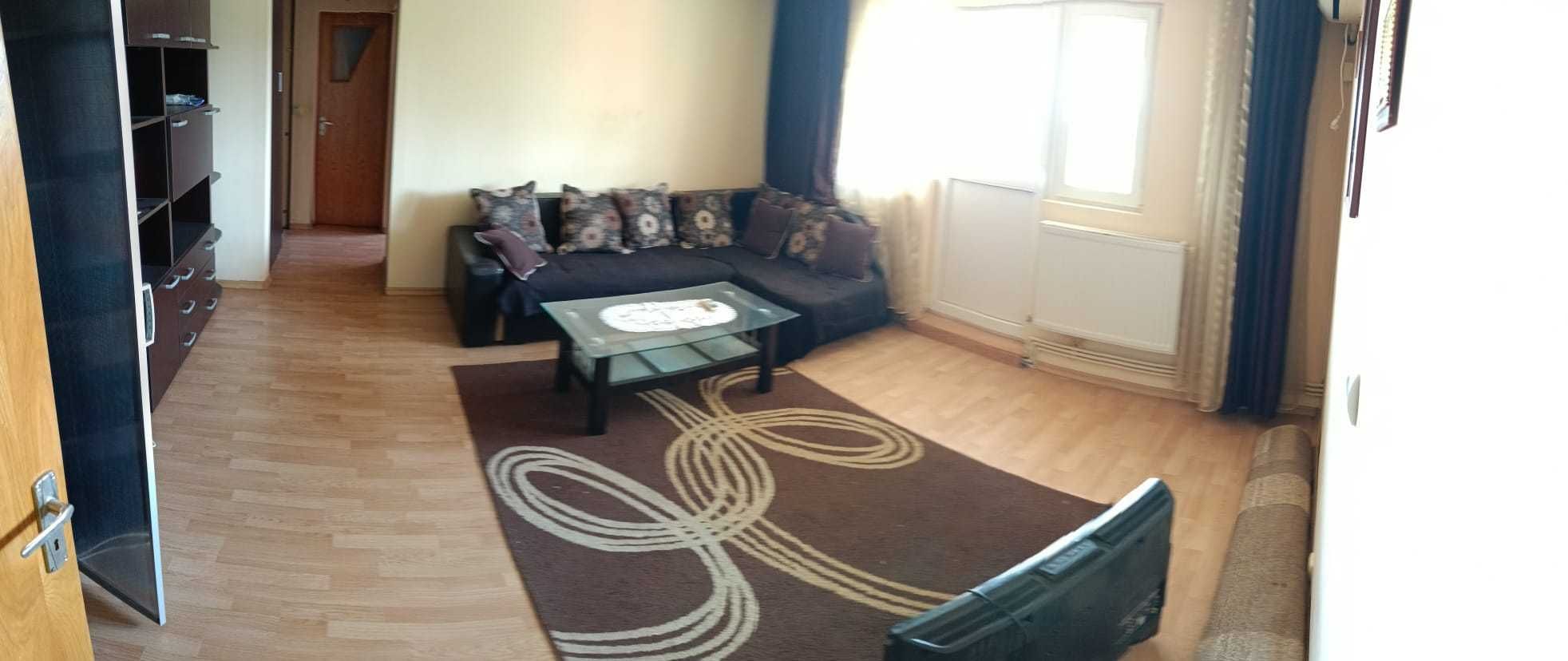 Vand apartament 2 camere in centrul orasului Bals