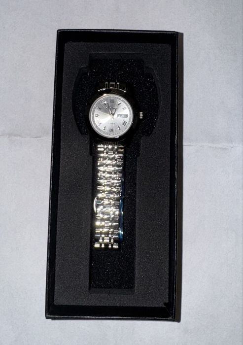 Стилен женски часовник