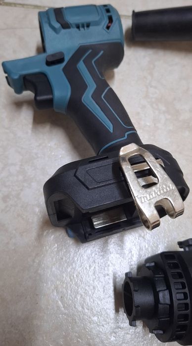 Chit 6 in 1  Makita 18 v suflanta,aspirator,fierastrau