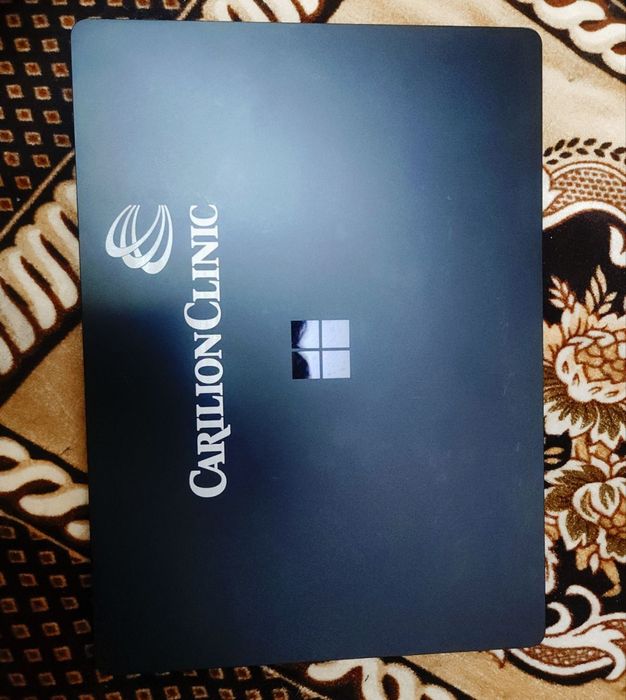 Microsoft Surface Laptop 4 — Black | i7 / 16GB / 256GB