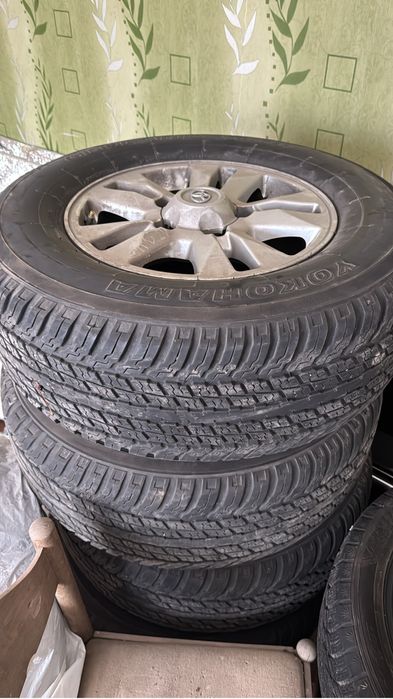 Колеса с дисками на Тойота