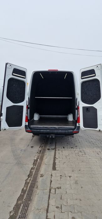 Mercedes Sprinter, 8+1 locuri, varianta XXL