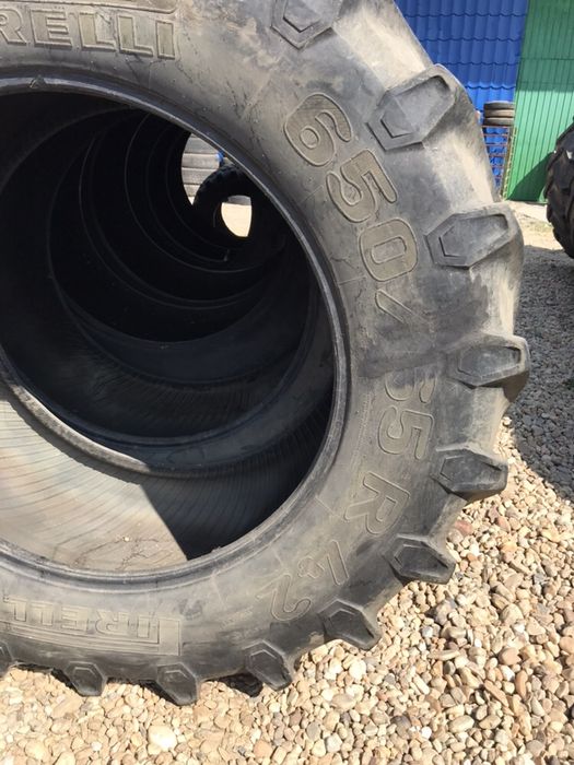 650/65r42 Pirelli