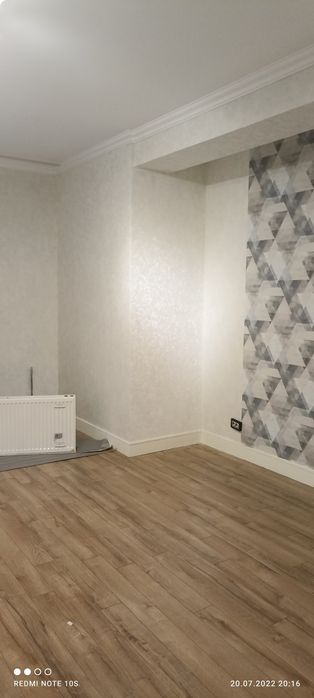 Профессиональная поклейка обои клеем обои.700