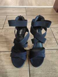 Дамски сандали в тъмно син цвят