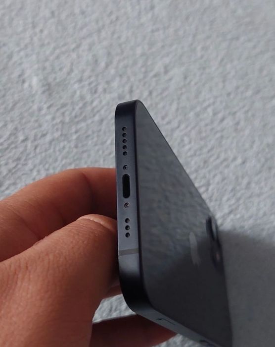 Iphone 12 liber in orice retea