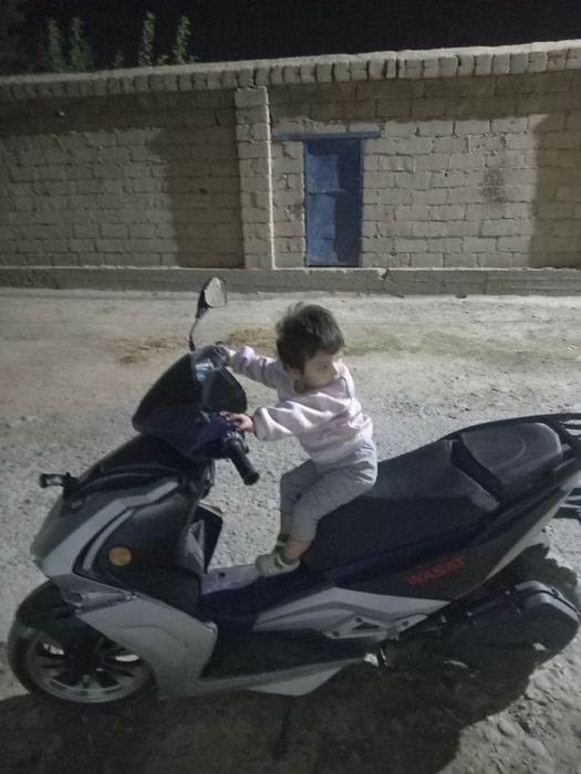 Skuter benzonli 150kub Sotiladi