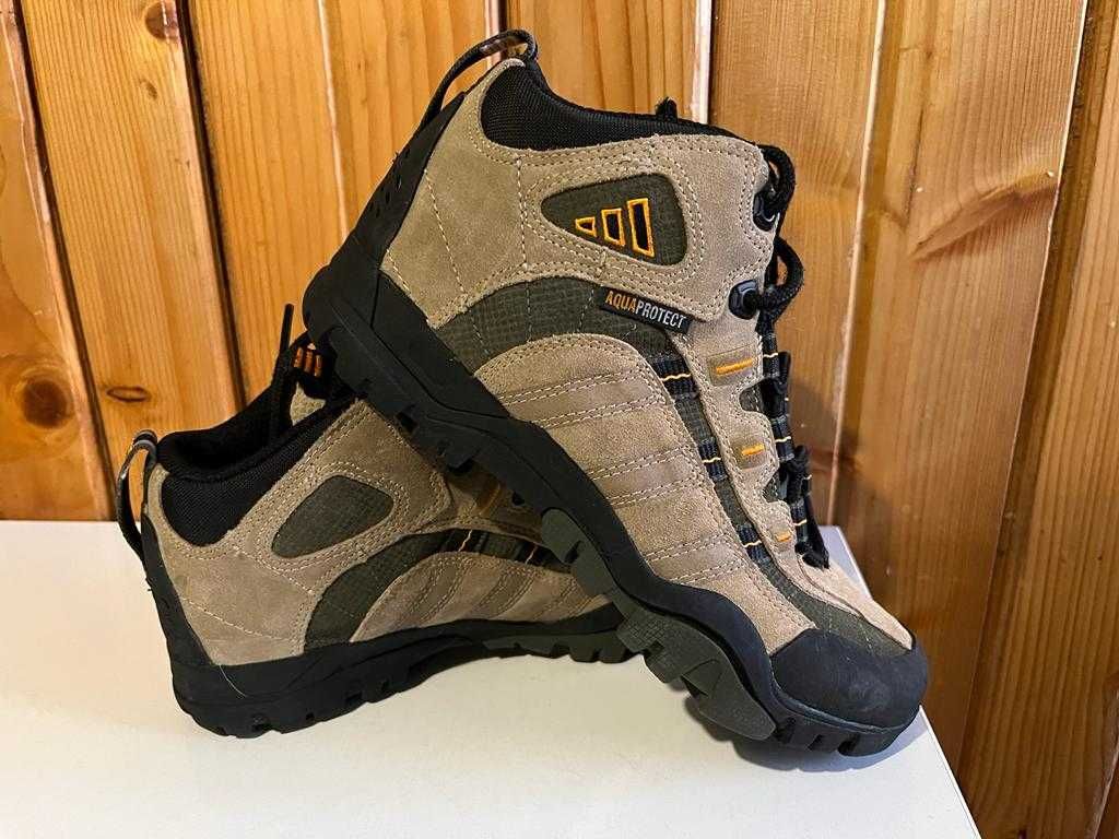 Pantofi trekking adidas