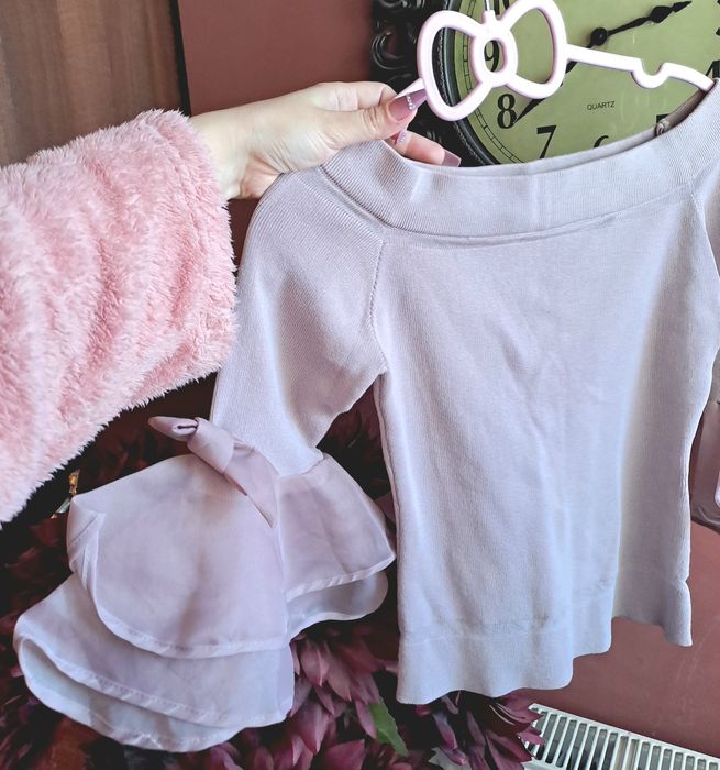 Bluza ocazie mov cu volane material garofita marime M