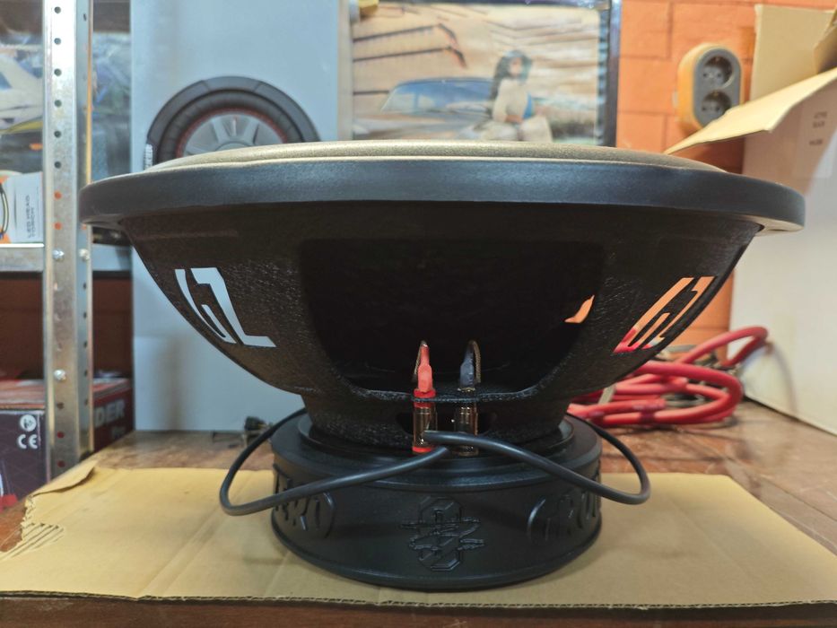 Продавам комплект субуфер, усилвател, кондензатор и инсталация