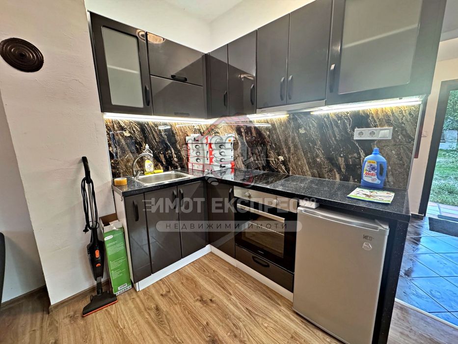 Дава се под наем Едностаен апартамент в Асеновград - 25 кв.м за 255 € - Снимка #3