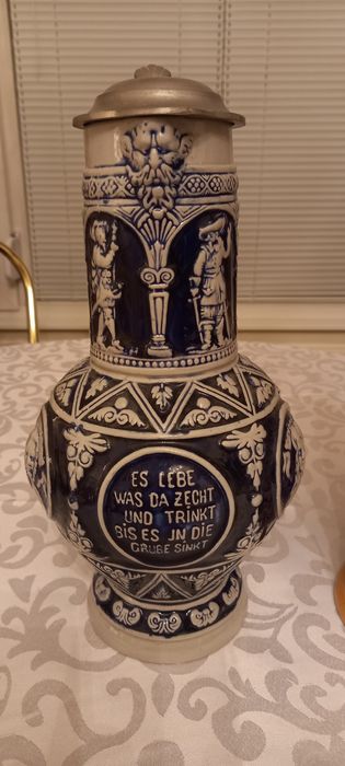 Vintage. Нови. Великолепна кана 1,5 л. и Рисувана халба 1 л.