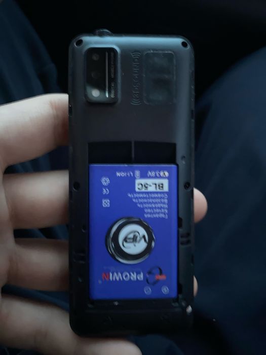 Maxphone knopkali telefon