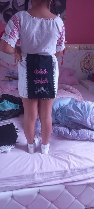 vand 1 costume populare fetita