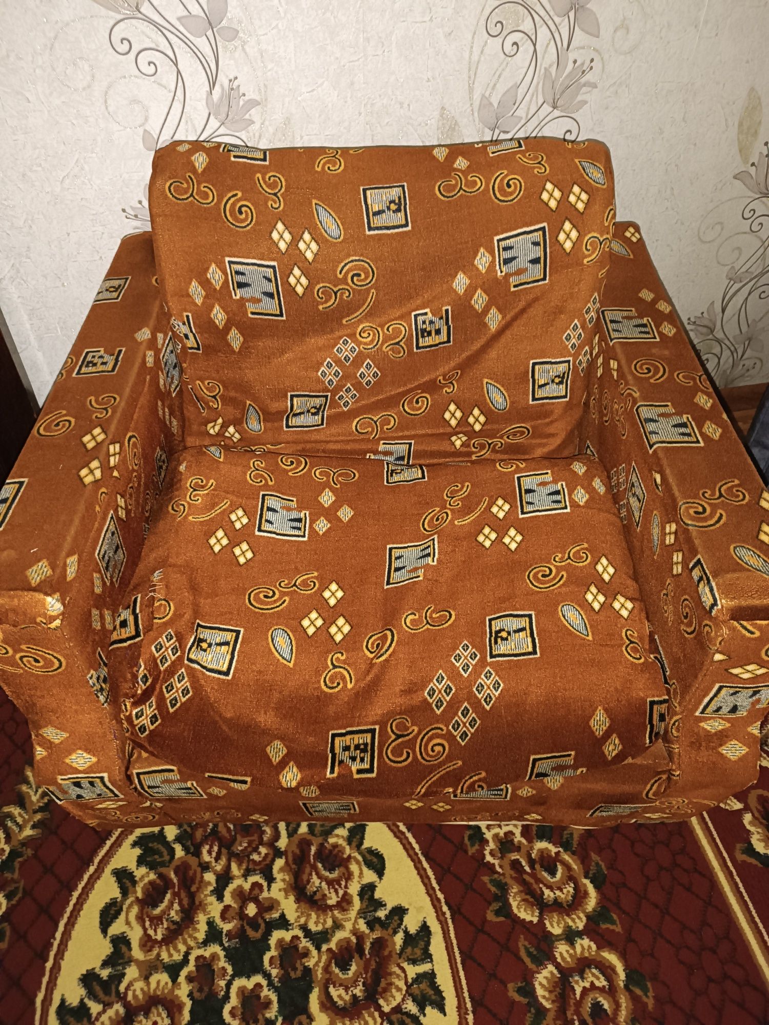 Диван и 2 кресла