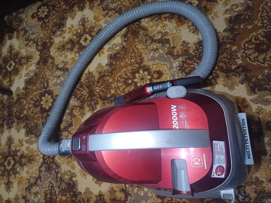 Продам пылесос LG