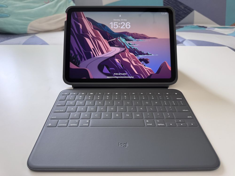 iPad 10th Gen (розов) – 64GB Wi-Fi + писалка + калъф с клавиатура