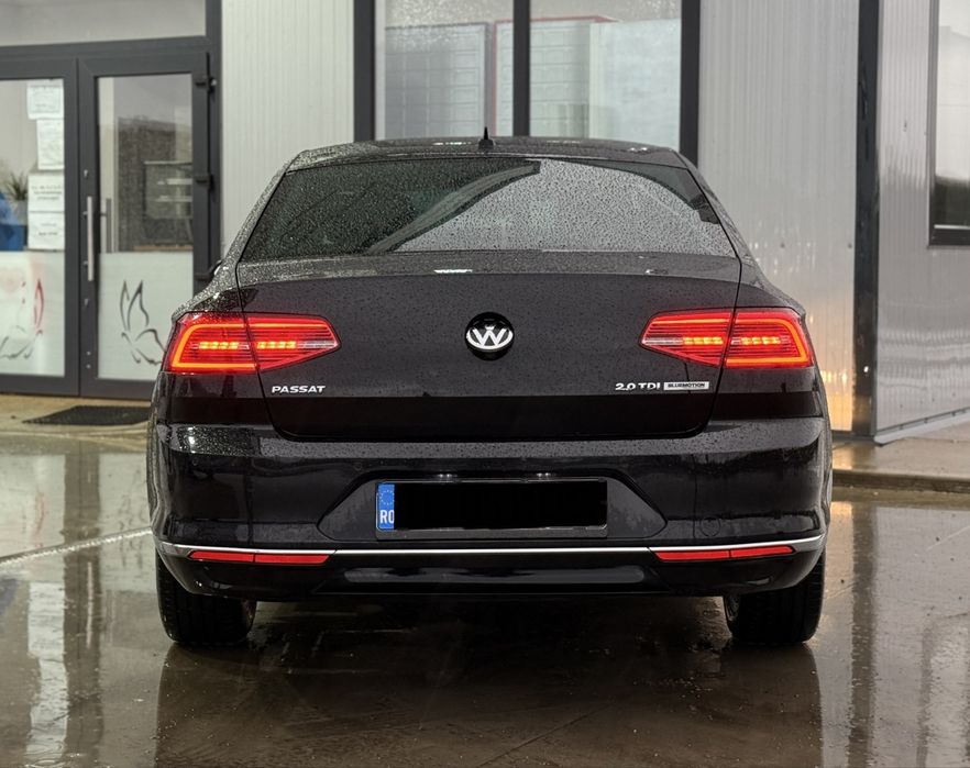 Volkswagen Passat B8 2.0 TDI 150 CP / Distronic / Line Assist