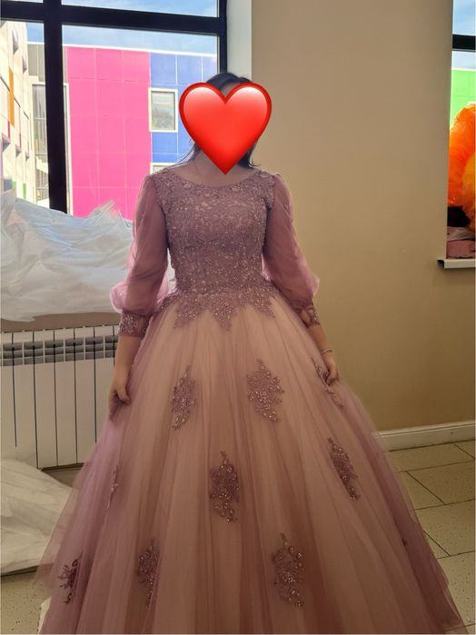 Платье бальное      .