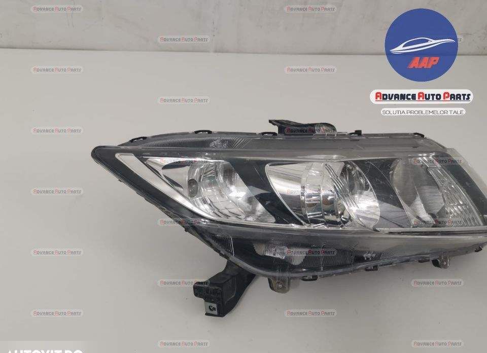 Десен фар с оригинален ксенон в добро състояние Хонда Цивик / Honda Ci