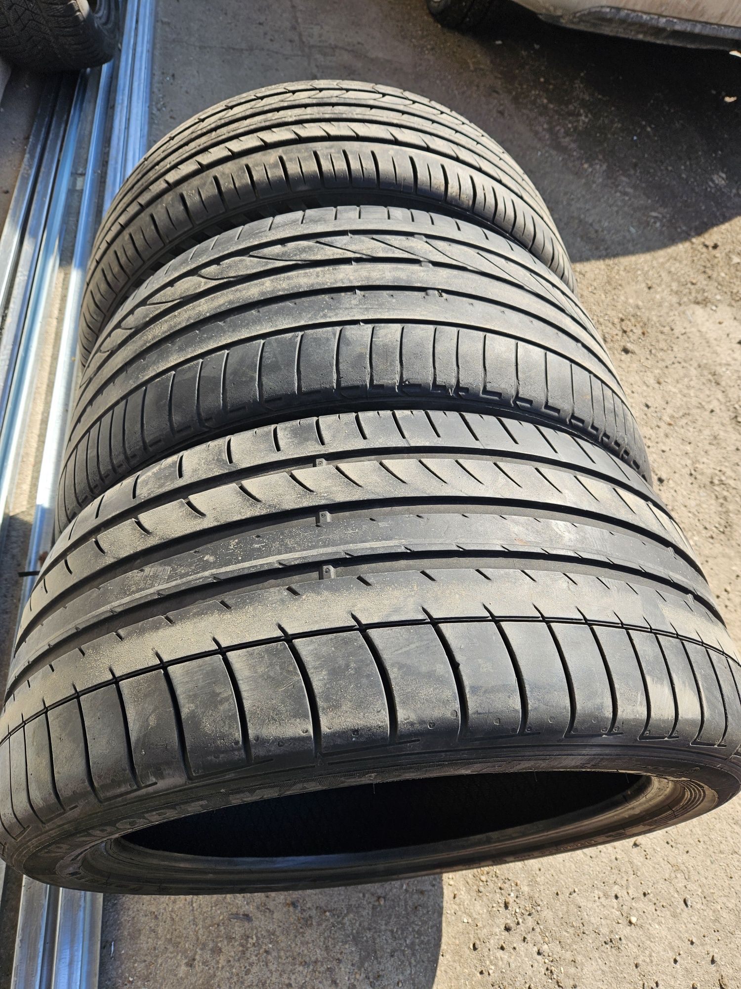 Anvelope vara 275 40 20 Dunlop 245 45 20 Bridgestone