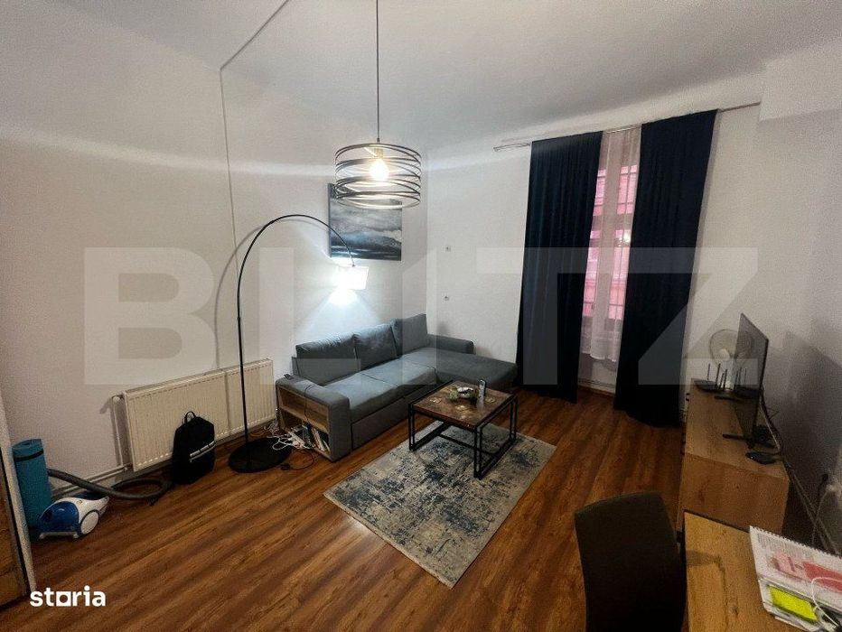 Apartament Ultracentral, Piata Libertatii, Geamuri la strada