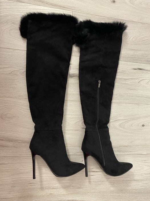 Cizme inalte cu puf