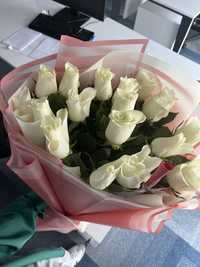 Цветы, Белые розы, 17 штук