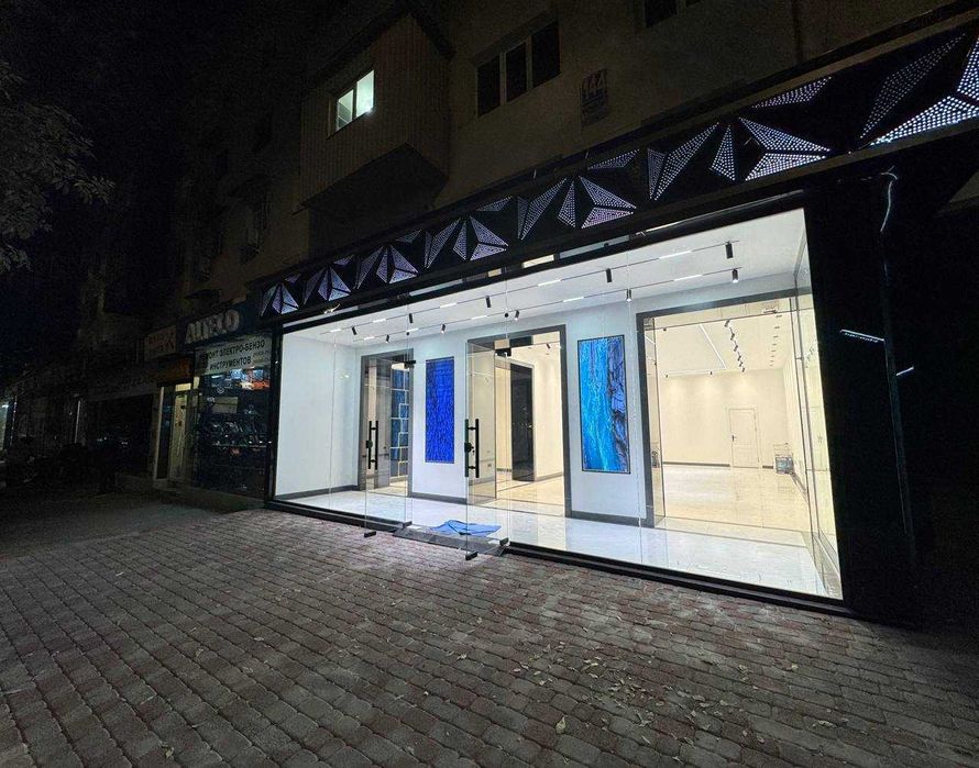 Продается помещение на 1 линии по Шота Руставели Братские могилы 110м2