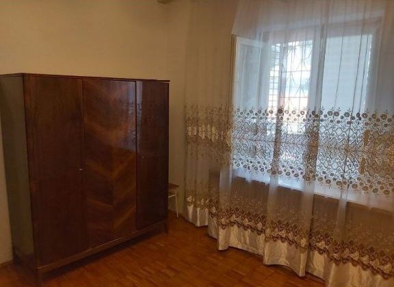 НУКУССКАЯ улица(Капиталбанк)! Риэлтор! Дешёвая цена!!!