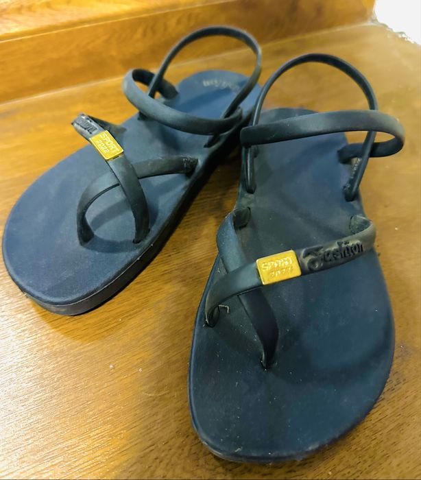 Обувь все за 30000 сум