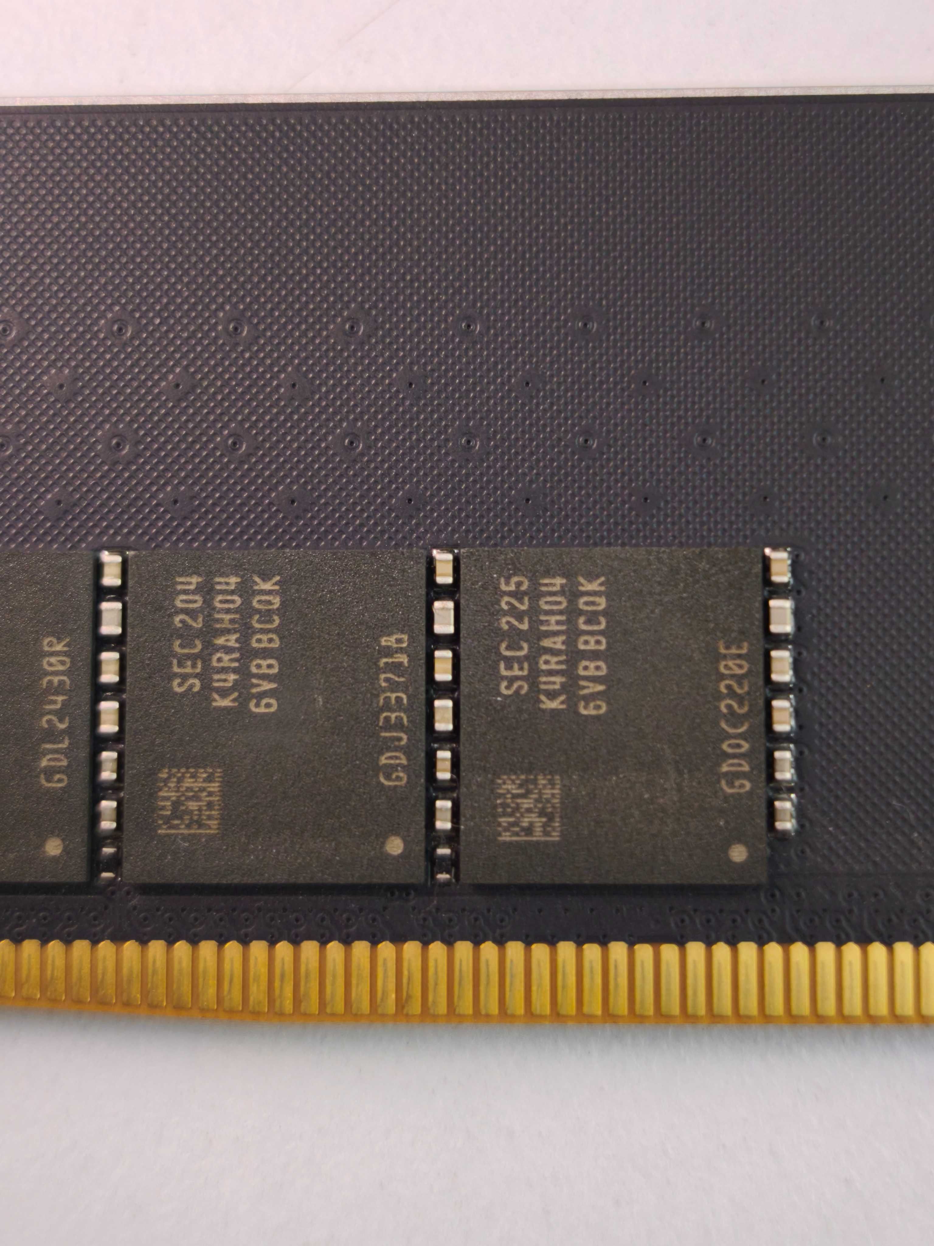 DDR-5 32 GB 5200 MHz AMD Radeon R5 Entertainment Series With Heatsink