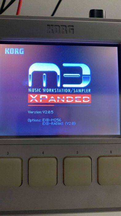 KORG M3 cu EXB-256MB + Husa + Stativ