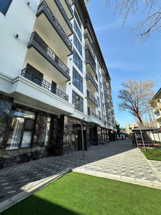 Продается срочно 4 комнатная квартира ЖК Риёзи Яшнабадский район