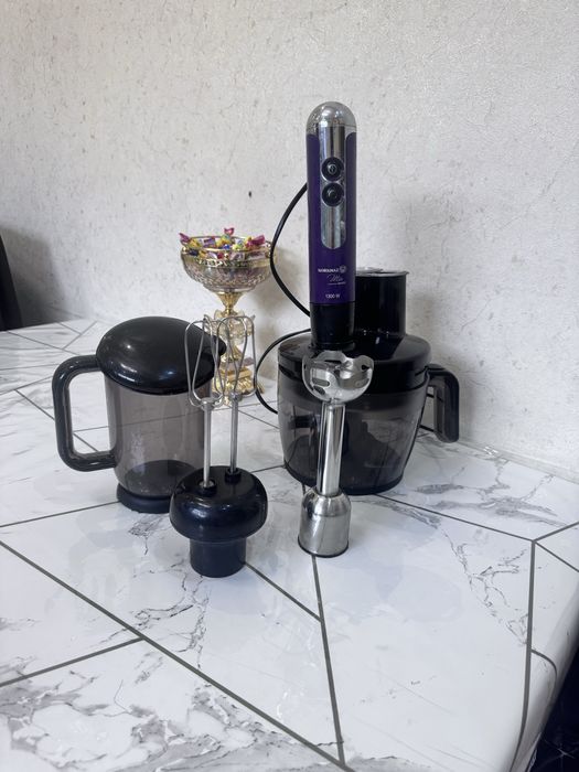 Продаю срочно кухонный комбай звоните